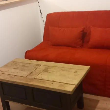 アパート Joli Cosy ノジャン・シュル・セーヌ