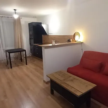Joli Cosy Apartment *