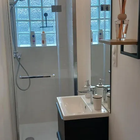 アパート Joli Cosy ノジャン・シュル・セーヌ